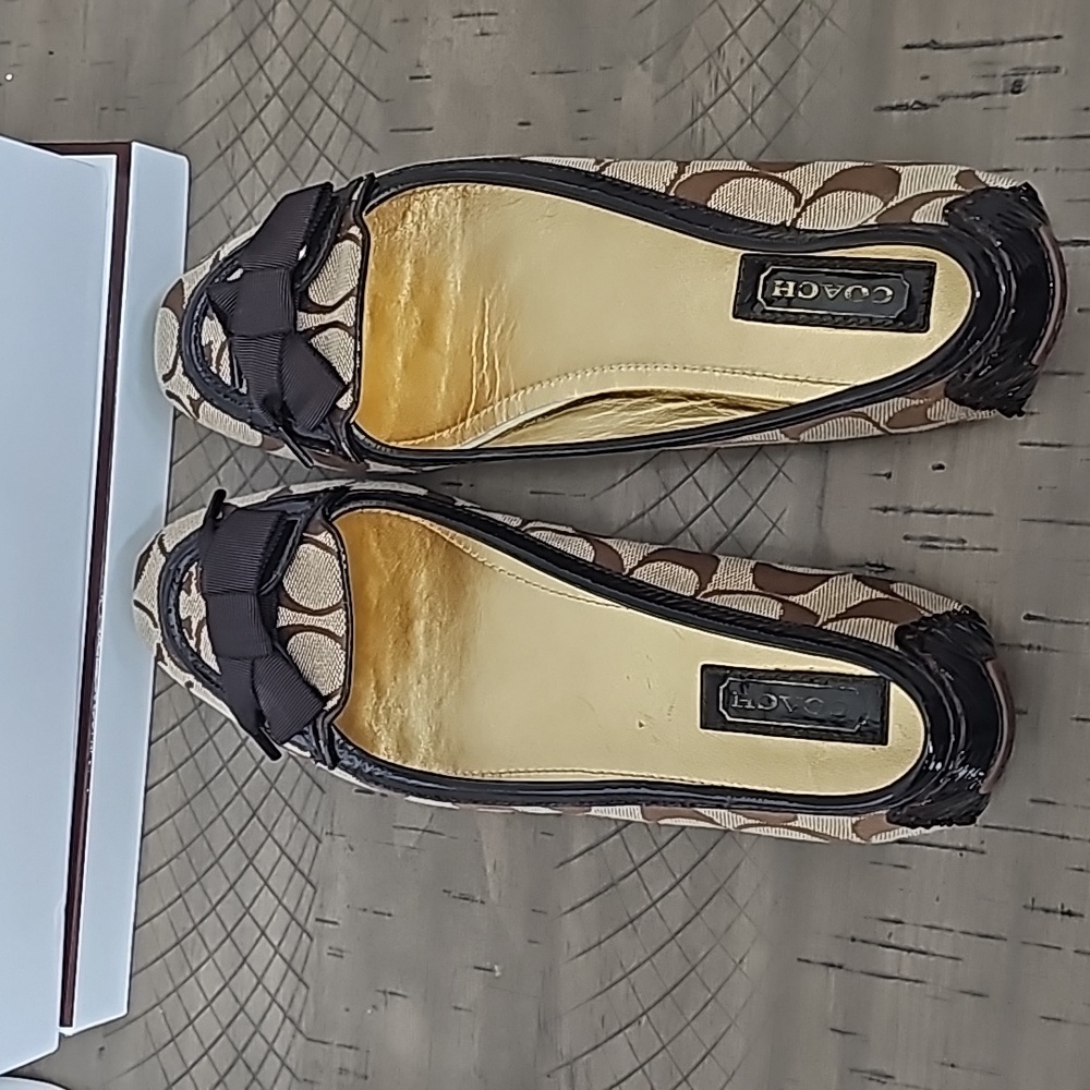 Coach flats/loafers